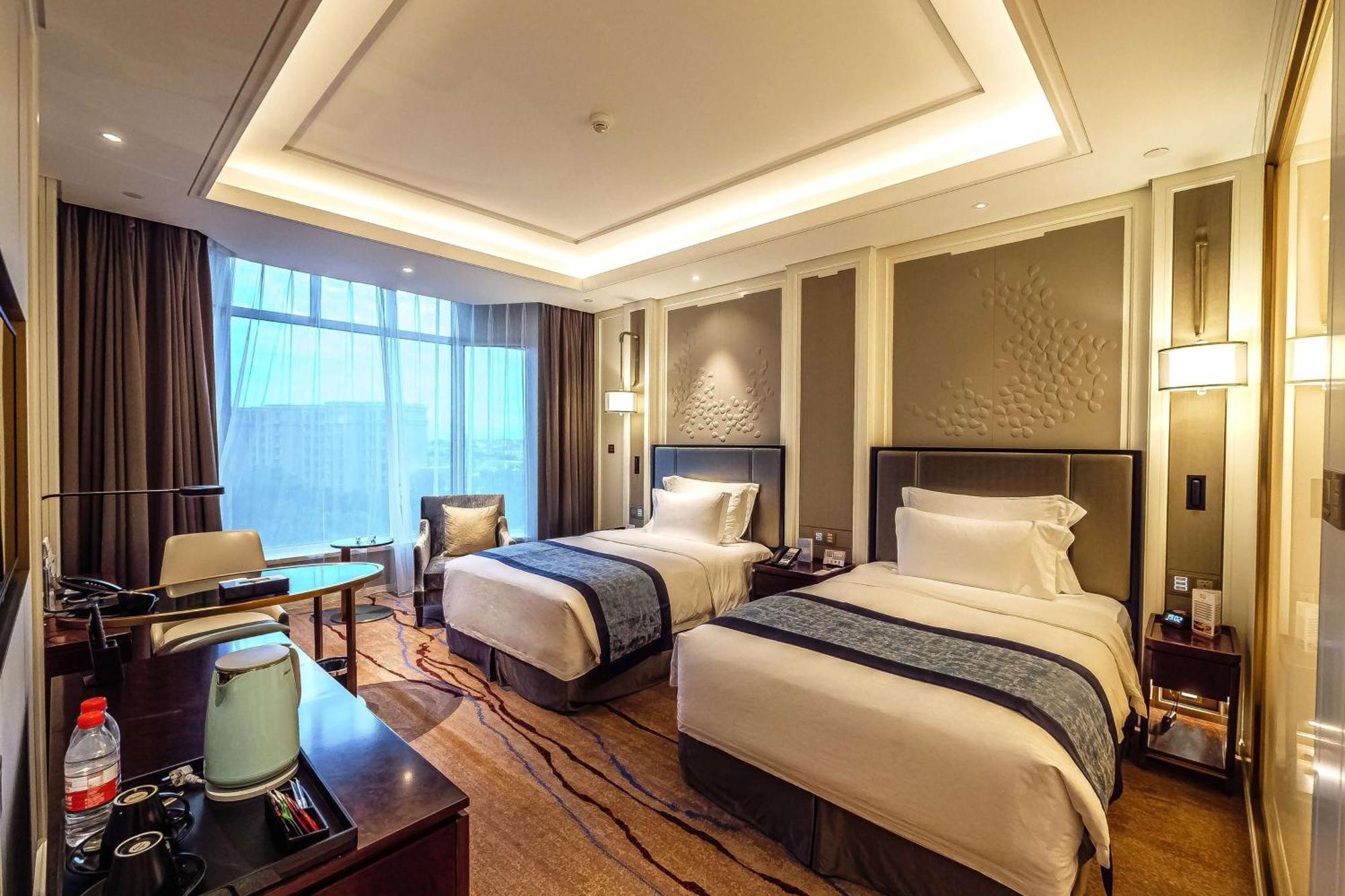 Wyndham Qingdao Hotell Exteriör bild
