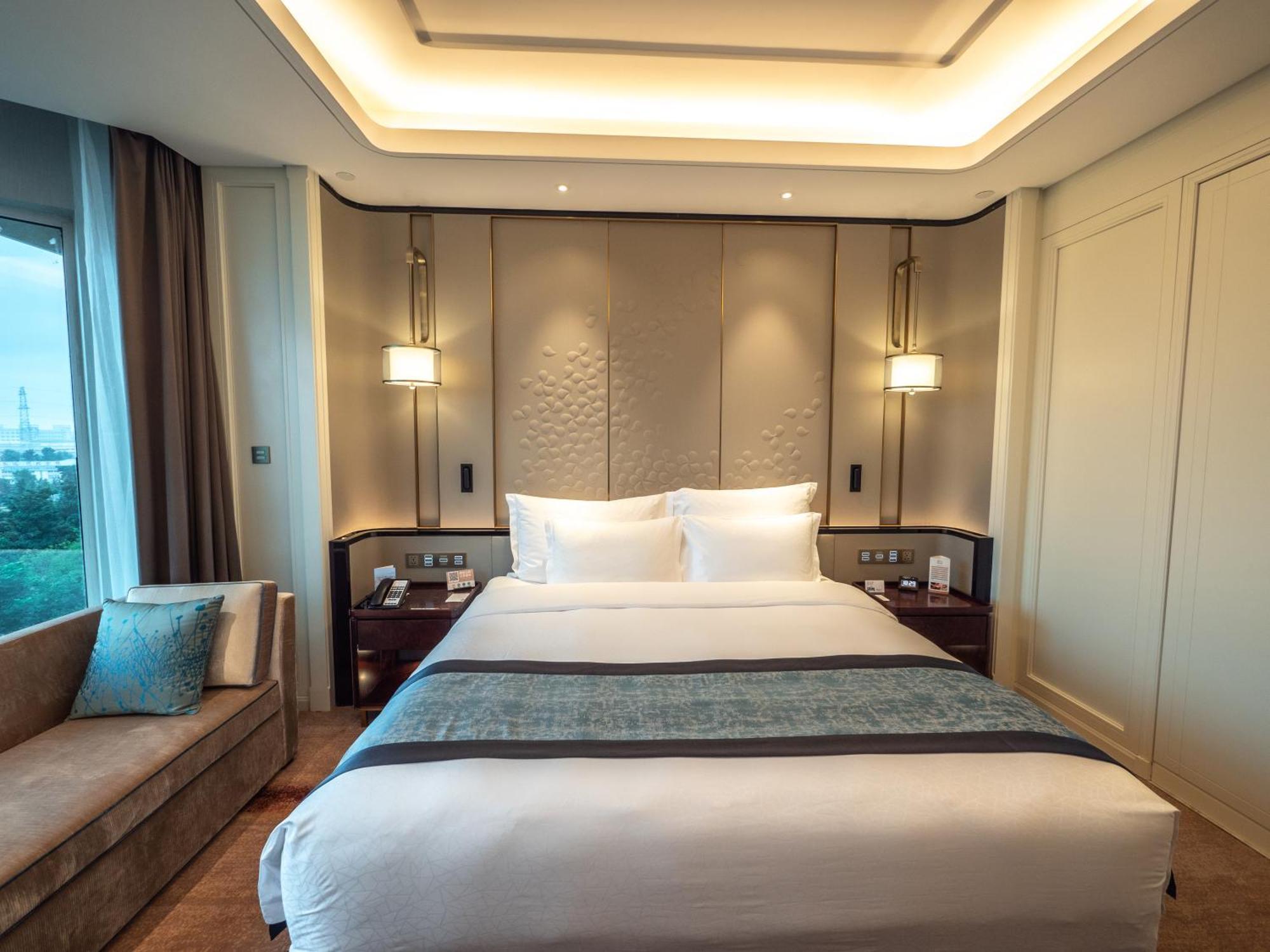 Wyndham Qingdao Hotell Exteriör bild
