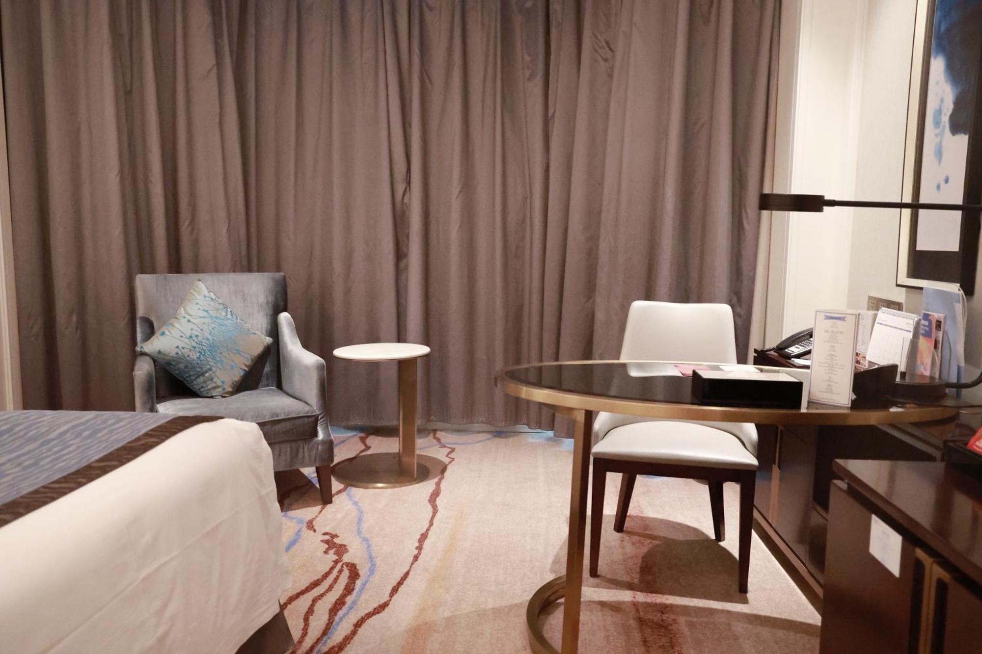 Wyndham Qingdao Hotell Exteriör bild